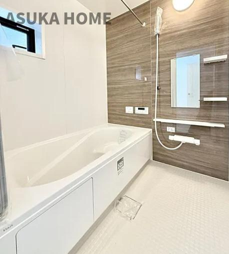 旭区今宿南町 の浴室|断熱性が高いユニットバスを採用。追い炊きやお湯張りなども早くできるエコ性能が高い設備です。