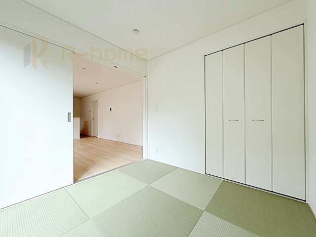 土浦市並木第15　新築戸建て　3号棟の和室|フローリングより衝撃が少ない和室は、ご両親のお部屋やキッズスペース、客間としても活用頂けます。