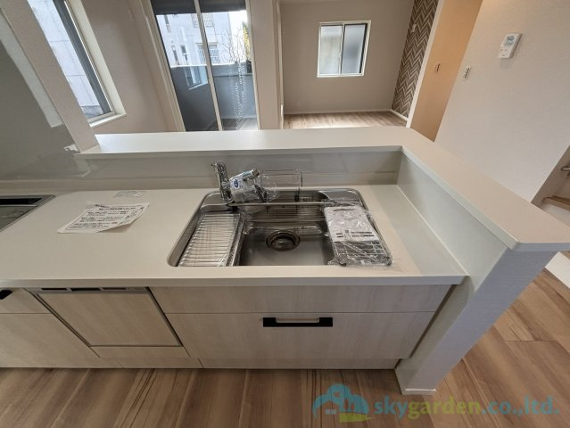 平塚市龍城ヶ丘　新築戸建　全3棟3号棟のキッチン