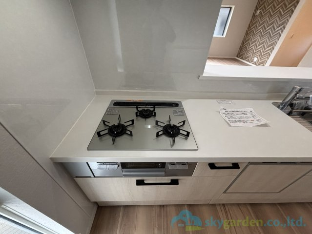 平塚市龍城ヶ丘　新築戸建　全3棟3号棟のキッチン