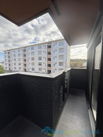 平塚市龍城ヶ丘　新築戸建　全3棟3号棟のバルコニー