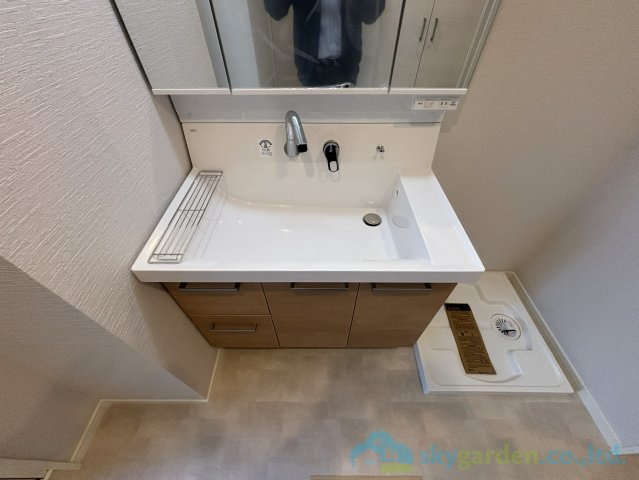 平塚市龍城ヶ丘　新築戸建　全3棟3号棟の独立洗面台