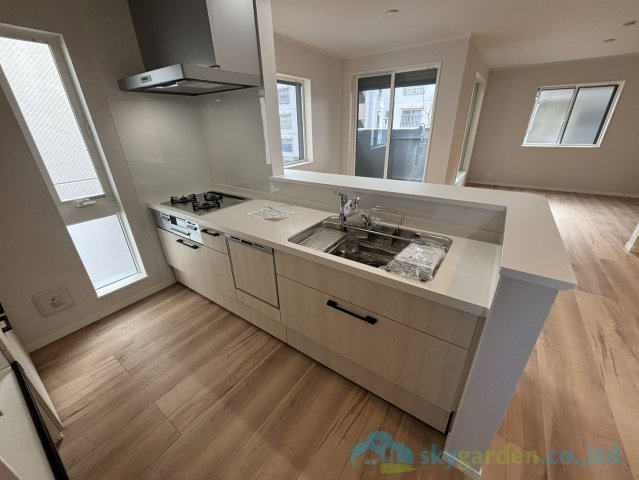 平塚市龍城ヶ丘　新築戸建　全3棟3号棟のキッチン