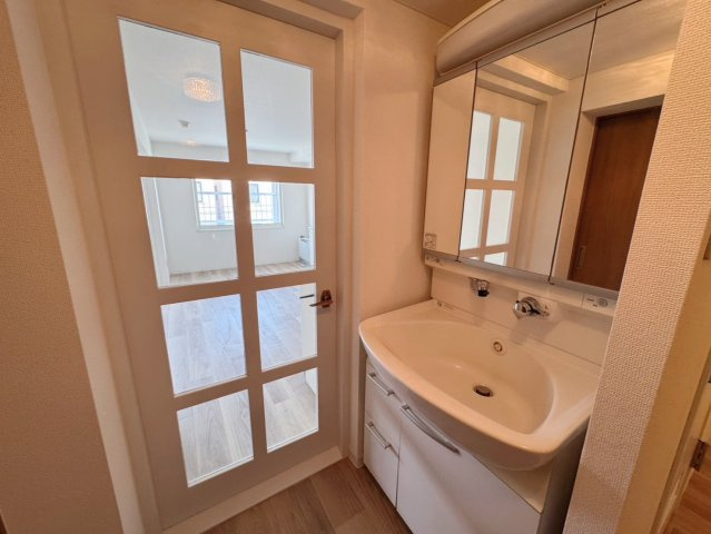 エレガンスハイツ中の島通りの画像