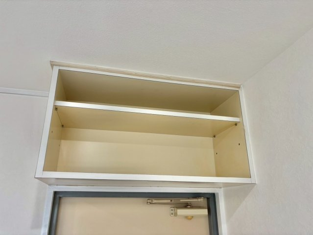 白国弘友ハイツの収納