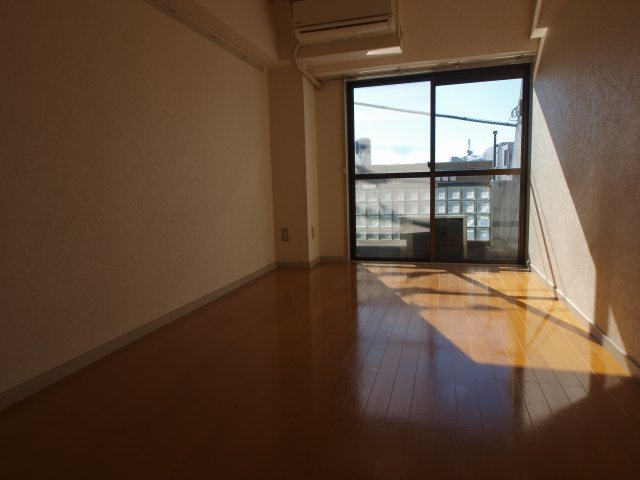 エレガンス浜田山の居間・リビング