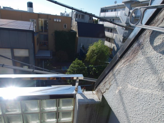 エレガンス浜田山のバルコニー