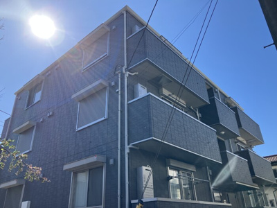 【外観】 | Premiere Y | 不在時便利な宅配ボックス付き★