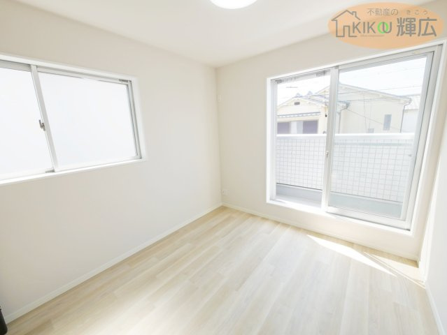 明石市大久保町大窪　中古戸建の洋室