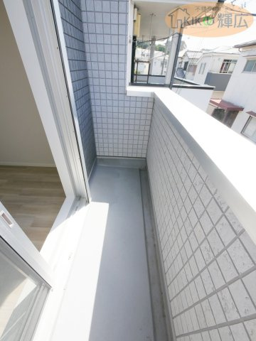 明石市大久保町大窪　中古戸建のバルコニー