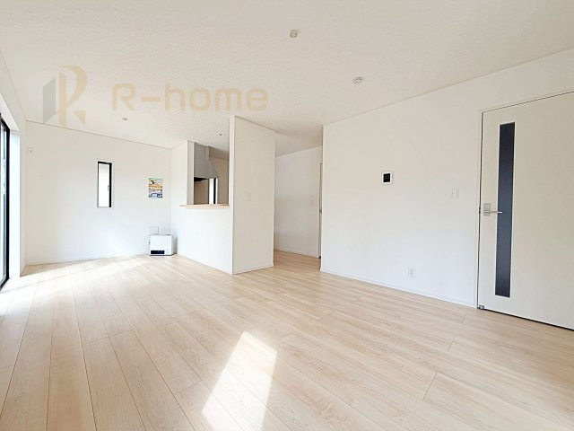 土浦市並木第15　新築戸建て　4号棟の外観|ご予約を頂ければ、『平日』はもちろん『早朝』や『夜間』もご見学可能です♪お気軽にお申し付けください♪