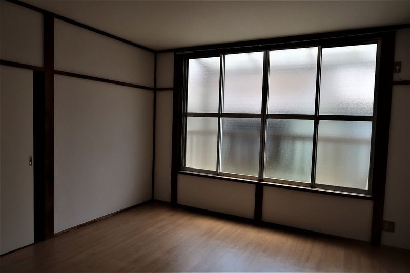 第１コーポつくし野の洋室