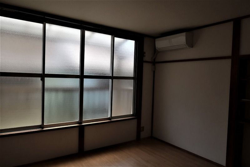 第１コーポつくし野の洋室