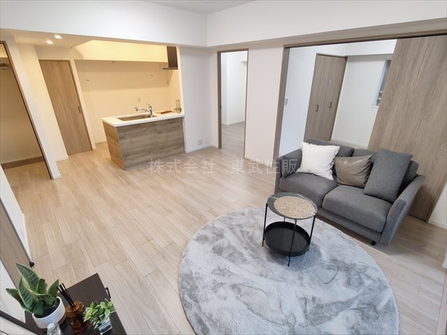 【居間・リビング】の画像