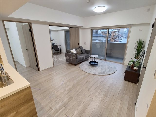 【居間・リビング】の画像