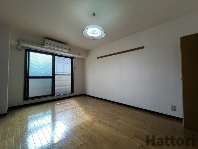 アズビー千里山の居間・リビング