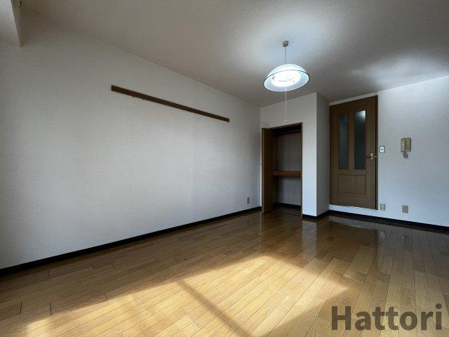 アズビー千里山の居間・リビング