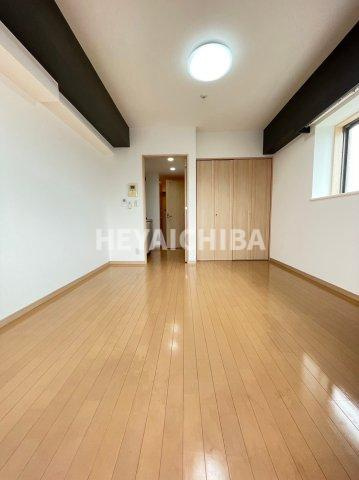 スパシエリーヴァ浅草の居間・リビング