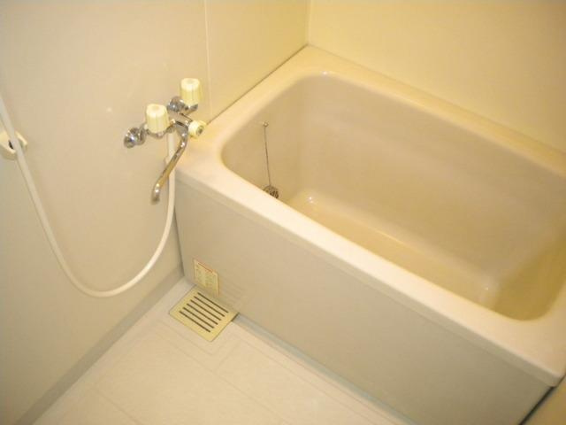 第3旭マンションの浴室