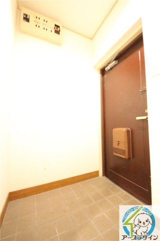 エルコーポⅡ番館の玄関