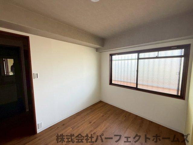 ライオンズマンション枚方の洋室|スタンダードな洋室です
