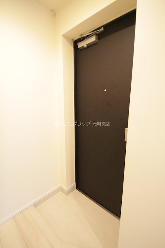 ルクシェール横濱生麦の玄関