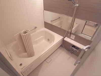 【浴室】 | レアシス津田沼前原の丘 | コンパクトで使いやすいお風呂です