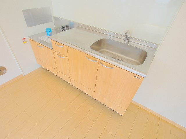 ファミール宮上 D棟のキッチン