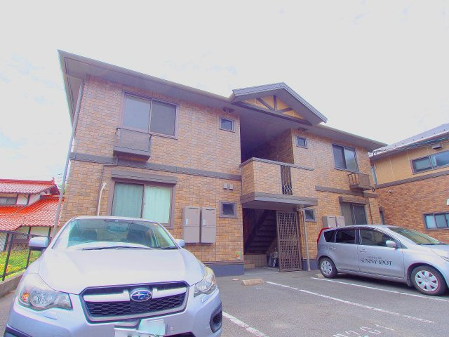 ファミール宮上 D棟の外観