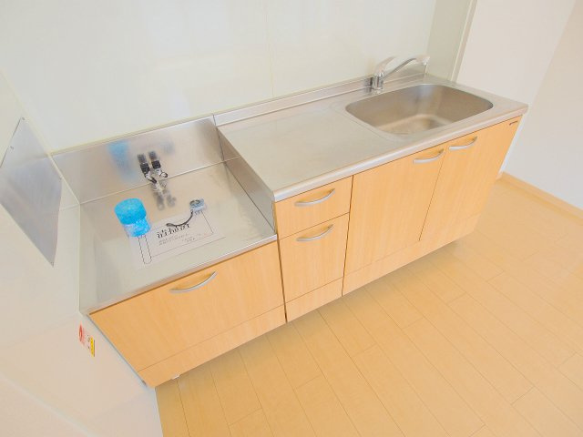 ファミール宮上 D棟のキッチン