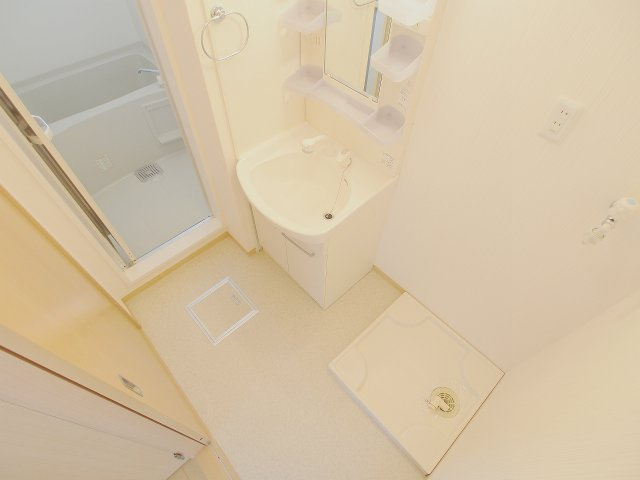 ファミール宮上 D棟の洗面所