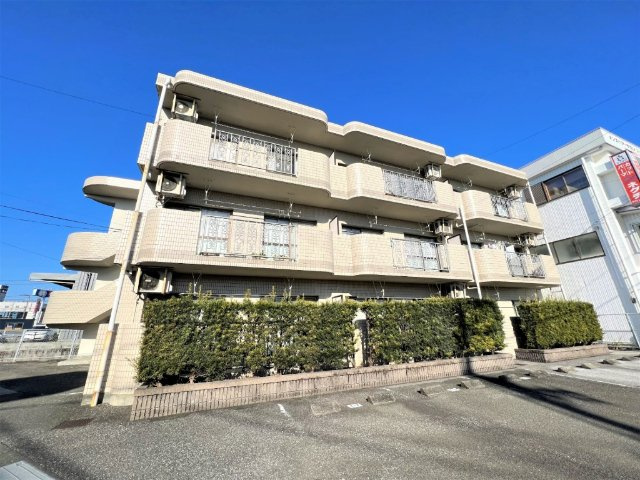 モーメントヤマイチ