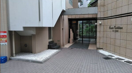 【エントランス】