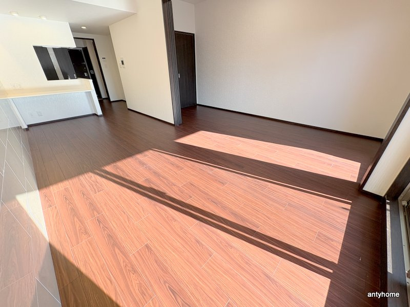 プレジオ梅田　仲介手数料無料の居間・リビング