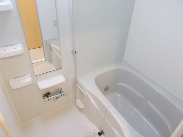 ノースパークＡの浴室|きれいなお風呂です