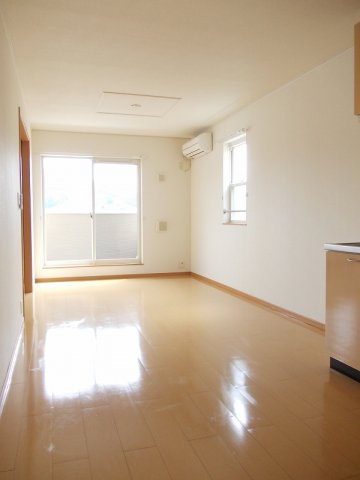 セレーノ・カーサ　Ａ棟の居間・リビング|使いやすい居間です