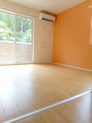 グランデュールの居間・リビング|ゆったりとした居間です