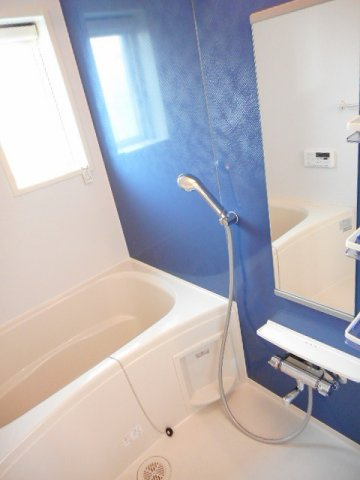 グランデュールの浴室|落ち着いた空間のお風呂です