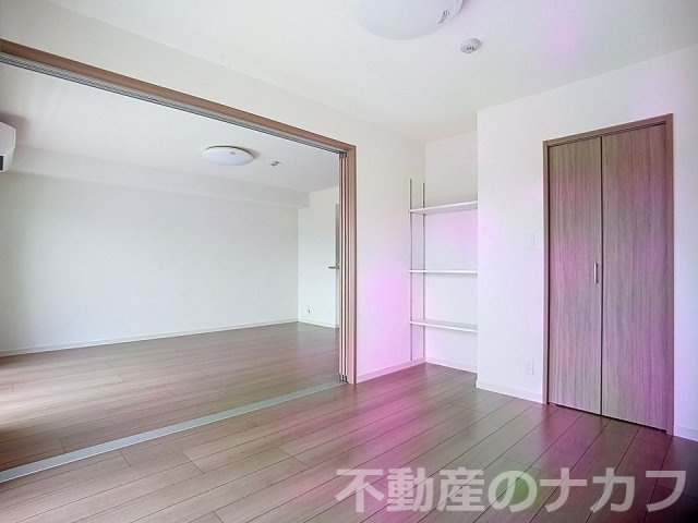 ソルーナ松橋の洋室|※同タイプの部屋写真です※照明はついてません