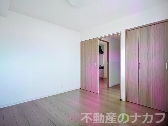 ソルーナ松橋の洋室|※同タイプの部屋写真です※照明はついてません