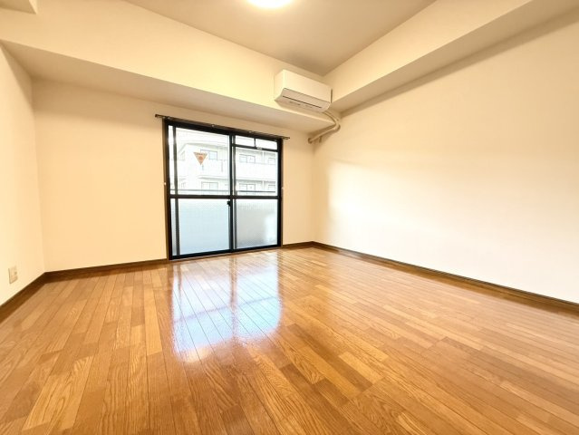 ブランドール御影の居間・リビング