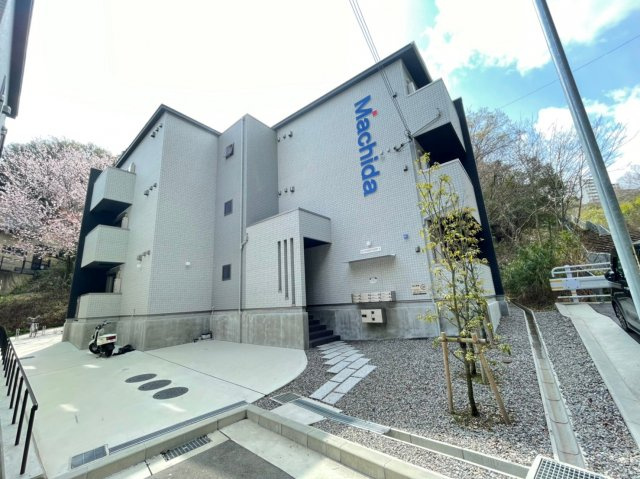 エヌエムサンカンテキャトフB棟の外観