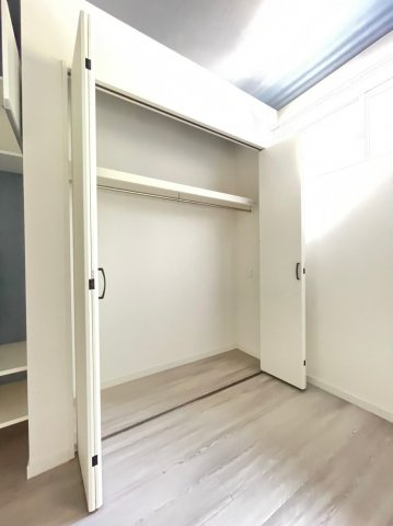 エヌエムサンカンテキャトフB棟の収納