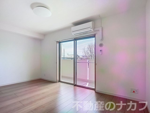 ソルーナ松橋の居間・リビング|※同タイプの部屋写真です