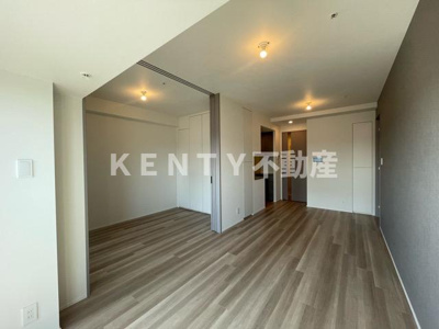 【居間・リビング】 | シーズンフラッツ大井町 | こちらのリビングで趣味の時間をお楽しみください