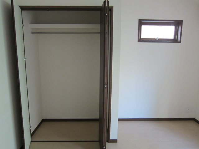 ETERNAL koi-waの居間・リビング