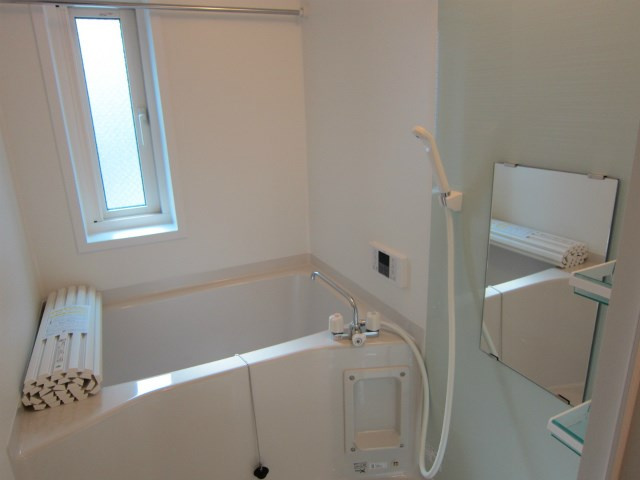 ETERNAL koi-waの浴室