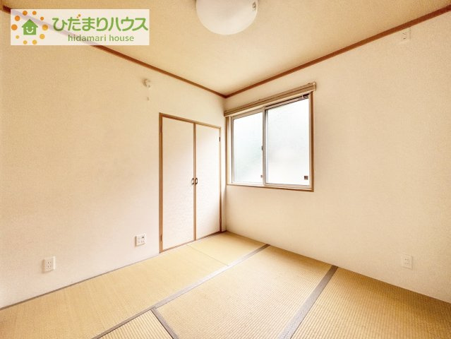 【和室】 | つくば市研究学園4丁目　中古戸建 | 小さなお子さまのいる方におすすめ！リビング横の和室でお子様が遊んでる様子も確認できます(^^)/