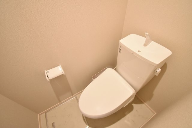 ヘーベルメゾン小松北町のトイレ