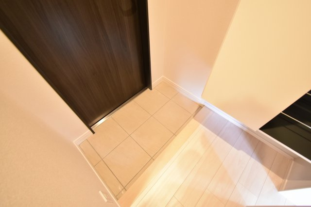 ヘーベルメゾン小松北町の玄関